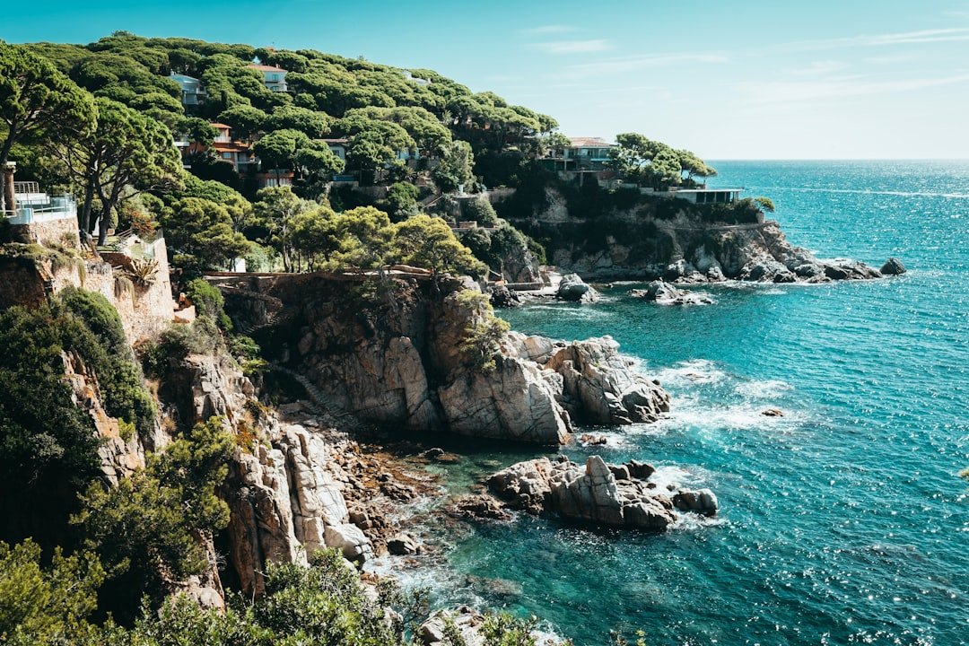 Cosas que hacer en Lloret de Mar con ni&ntilde;os: gu&iacute;a pr&aacute;ctica para familias en 2026