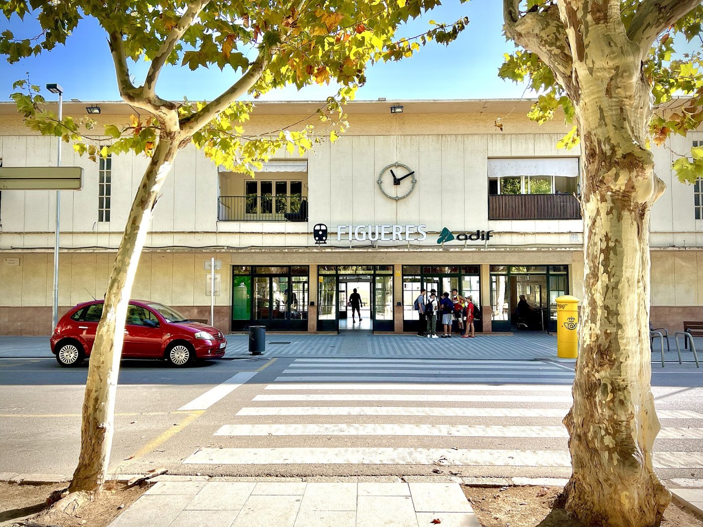 ADIF-Bahnhof in Figueres, Katalonien, Oktober 2023.
